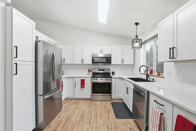 $450,000 | 8015 South W Terrace Drive, Cheney, WA 99004