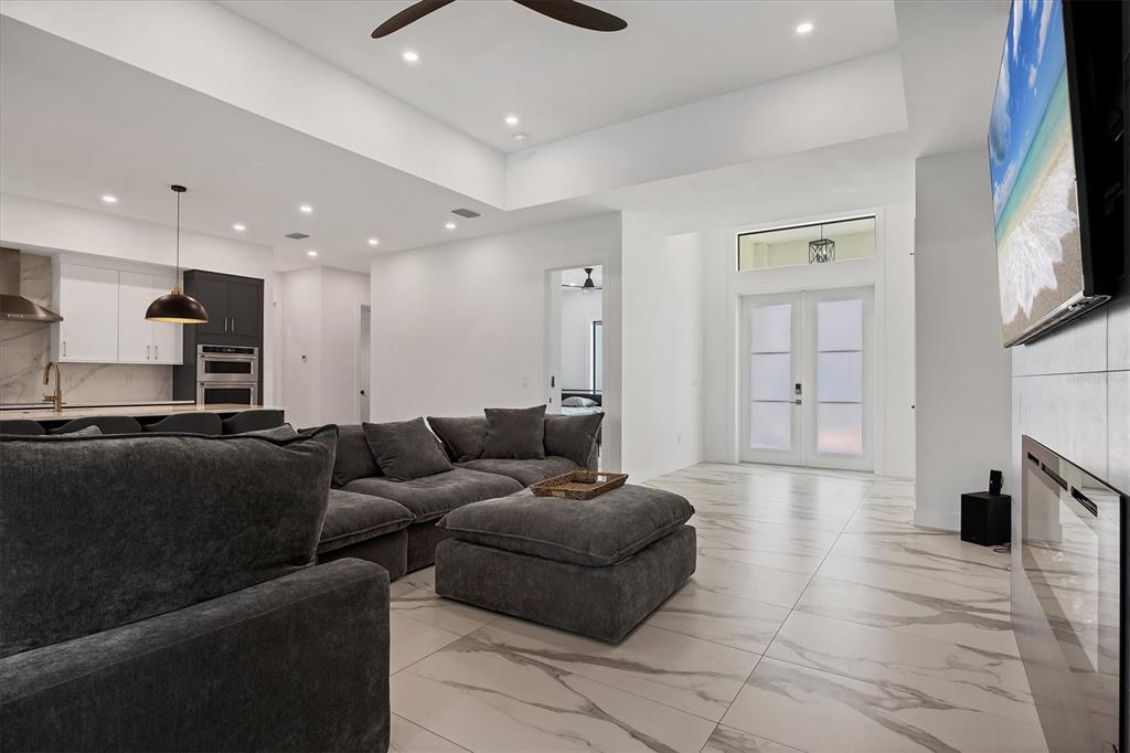 79 Medalist Road Rotonda West, FL 33947 - Photo 11 of 57 Gallery Image 11