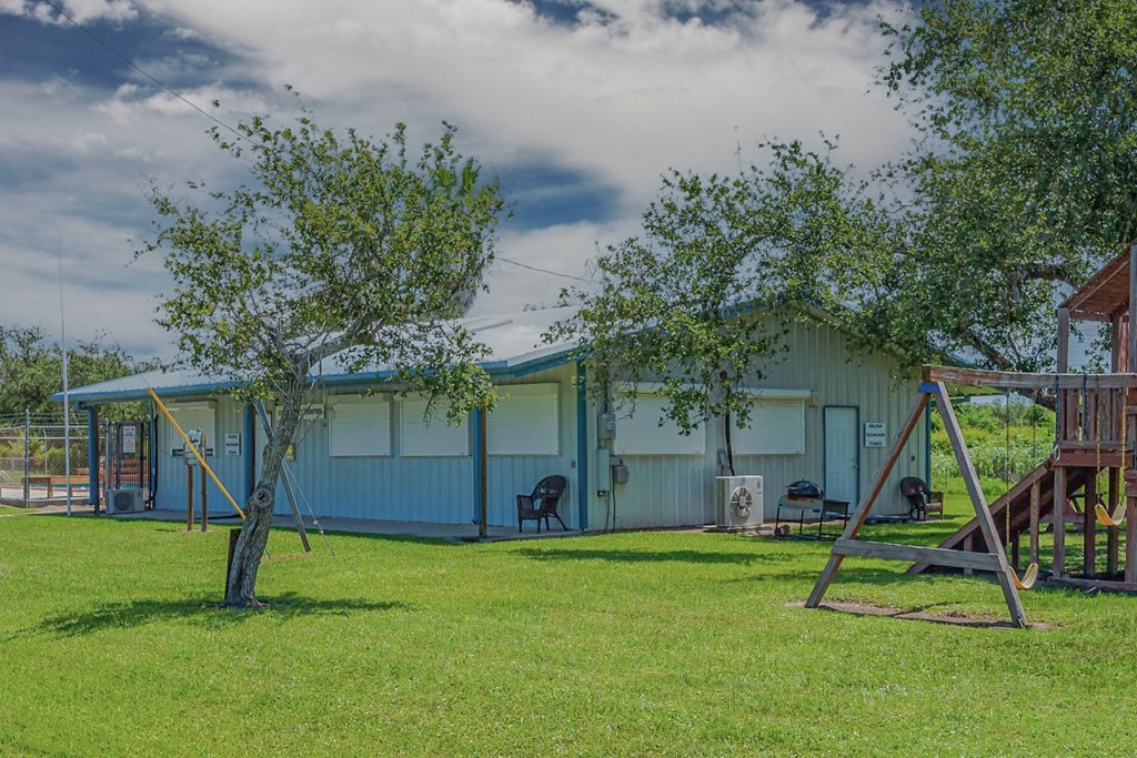 11 Bayview Loop Rockport, TX 78382 - Photo 19 of 40