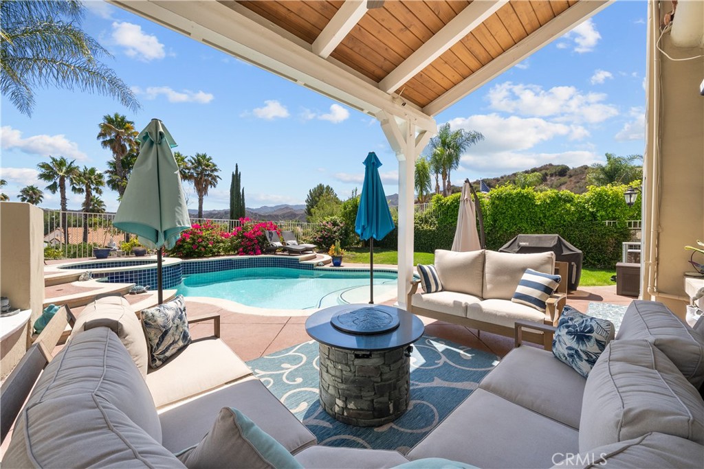 25514 Baker Place Stevenson Ranch, CA 91381 - Photo 4 of 36