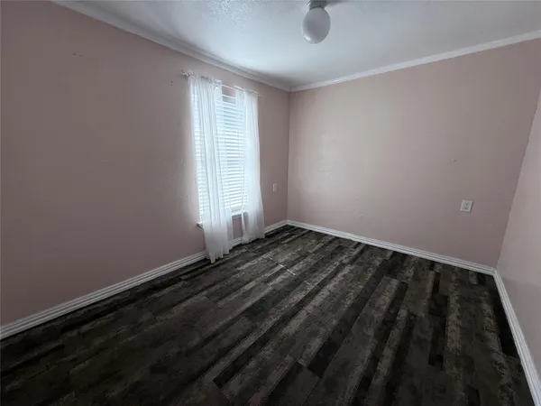 $950 | 13809 Hershe Street, Unit B, Houston, TX 77015