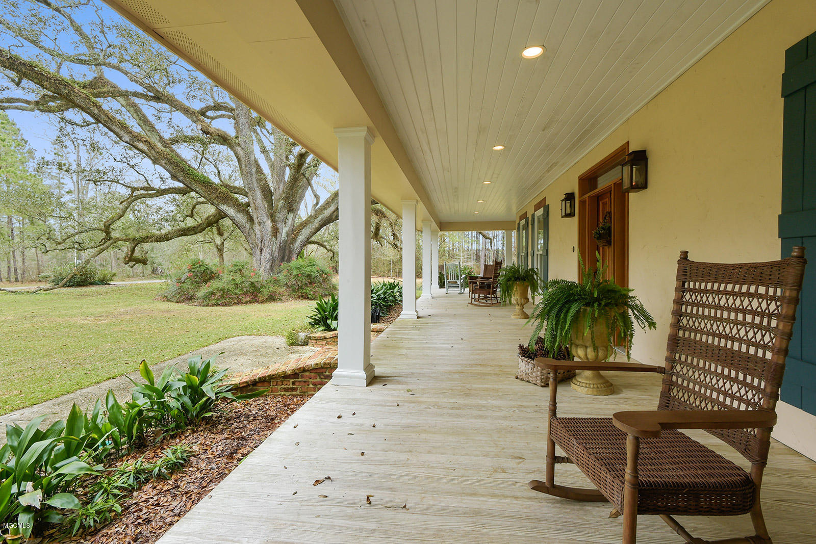 570 George Ford Road Carriere, MS 39426 - Photo 5 of 27 004_1600x1067_mls_1600x1067