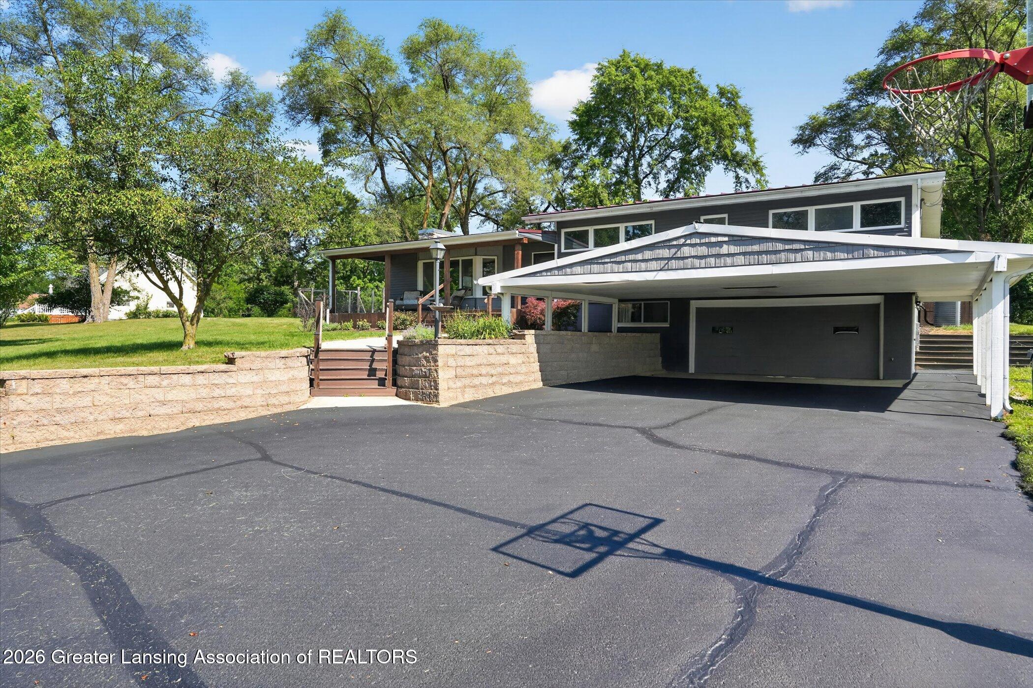 1434 Petts Road Fenton, MI 48430 - Photo 3 of 74 Front View