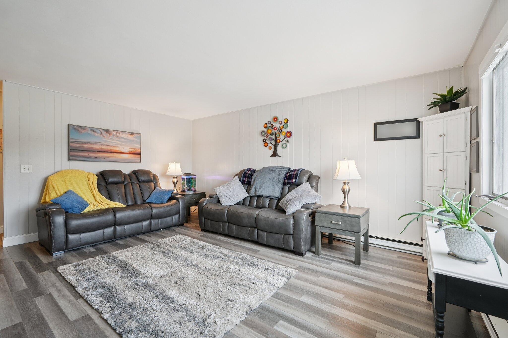 745 Main Street, Unit #10 Kewaskum, WI 53040 - Photo 7 of 37 7-web-or-mls-Main St 10-S0303-007