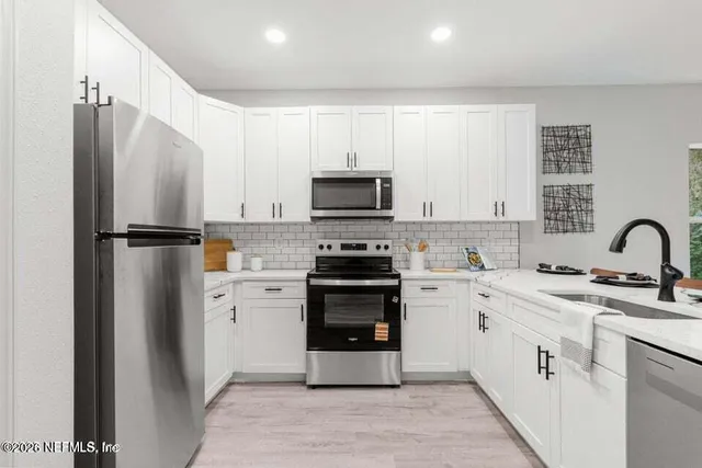 $2,500 | 6020 Bartram Road, Jacksonville, FL 32216