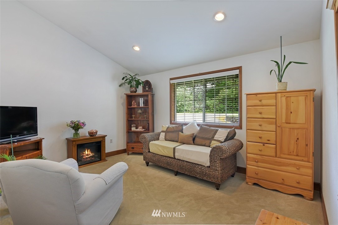 4425 212th Street Southeast Bothell, WA 98021 - Photo 18 of 25