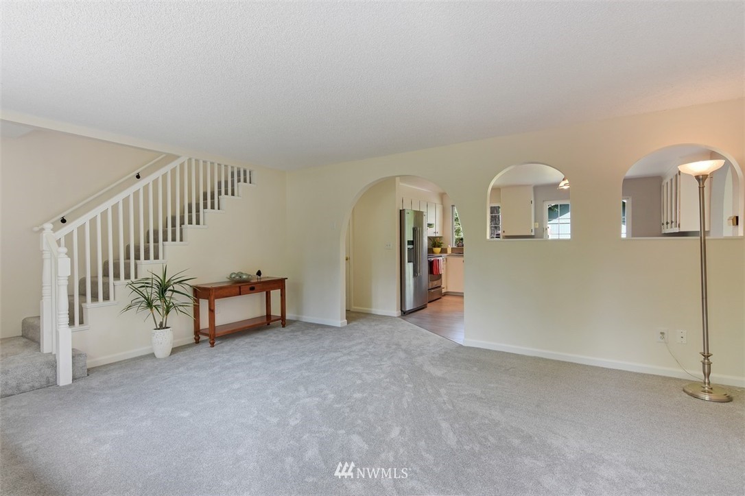 4425 212th Street Southeast Bothell, WA 98021 - Photo 4 of 25