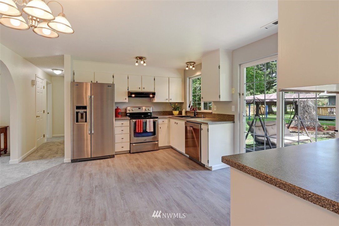 4425 212th Street Southeast Bothell, WA 98021 - Photo 6 of 25