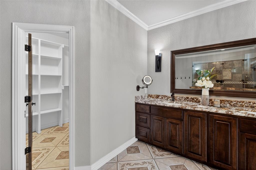 306 Garden Court Springtown, TX 76082 - Photo 23 of 39