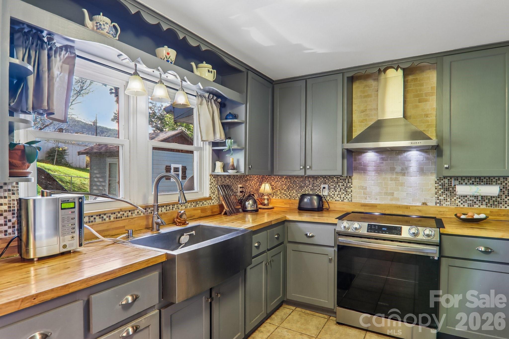 550 Lickstone Road Waynesville, NC 28786 - Photo 16 of 47 Gallery Image 16