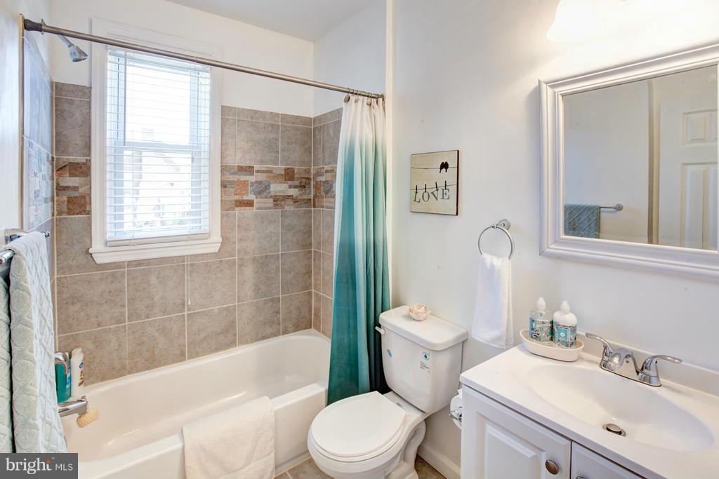 1531 Northgate Road Baltimore, MD 21218 - Photo 24 of 28 Bath