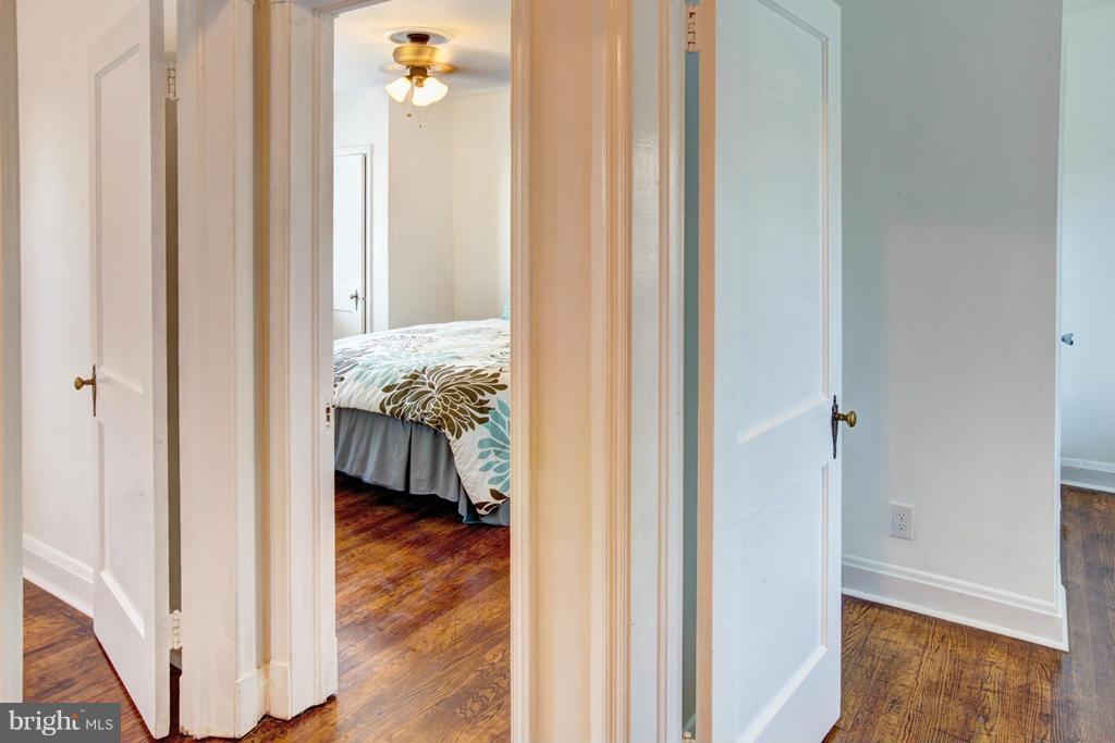 1531 Northgate Road Baltimore, MD 21218 - Photo 26 of 28 Bath