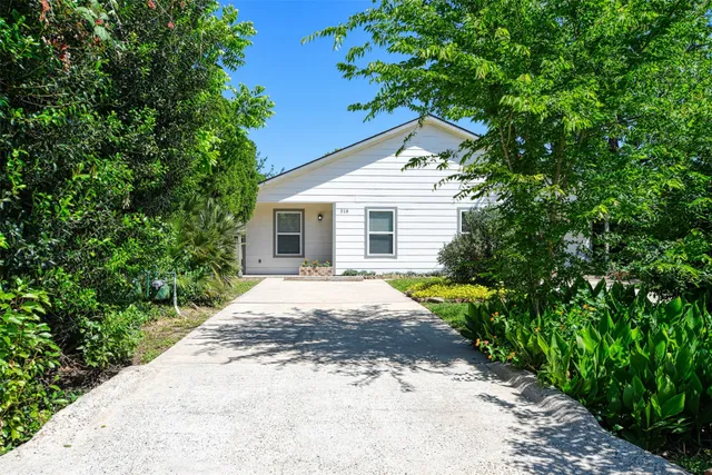 $1,550 | 518 Moore Street, Tomball, TX 77375