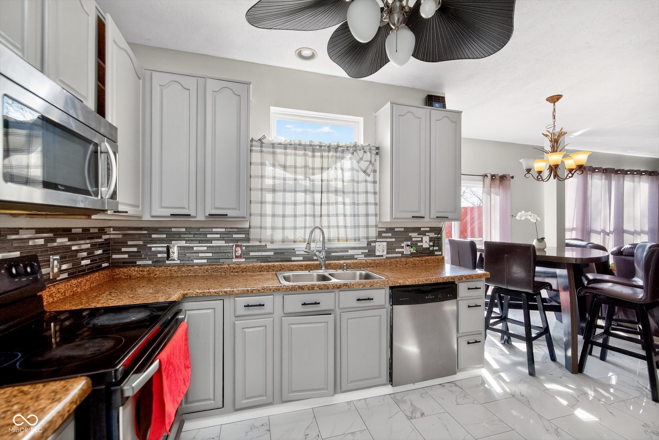 7835 Inishmore Way Indianapolis, IN 46214 - Photo 6 of 32