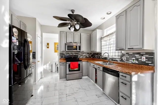 $370,000 | 7835 Inishmore Way, Indianapolis, IN 46214