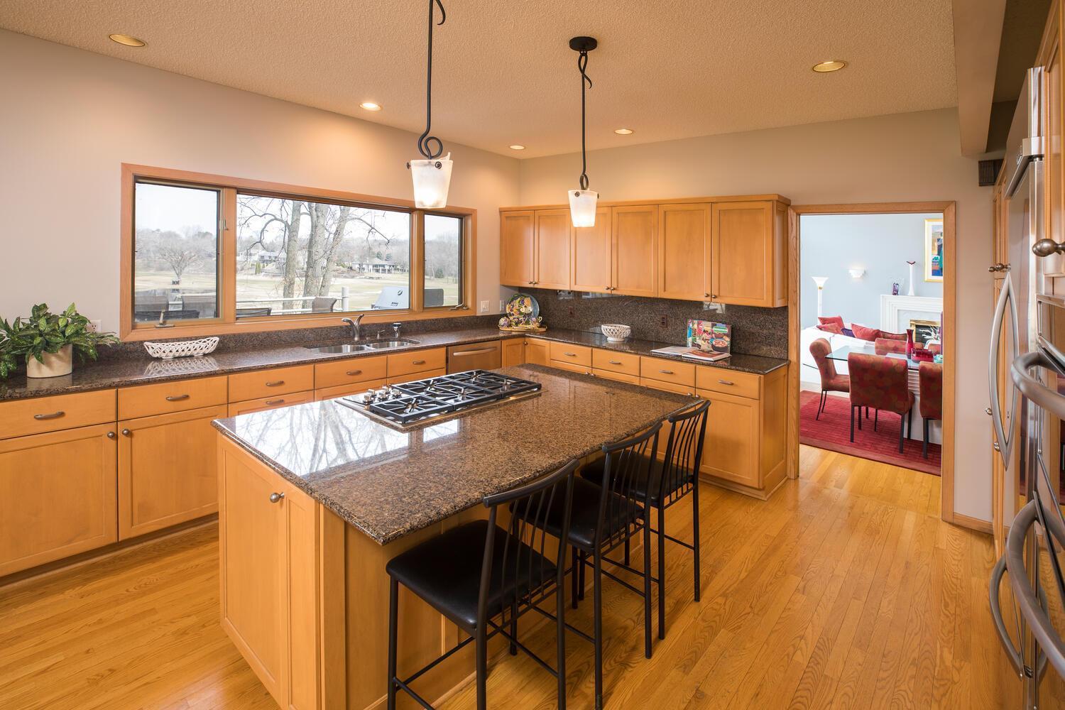 10842 Mt Curve Road Eden Prairie, MN 55347 - Photo 13 of 40 Gallery Image 13