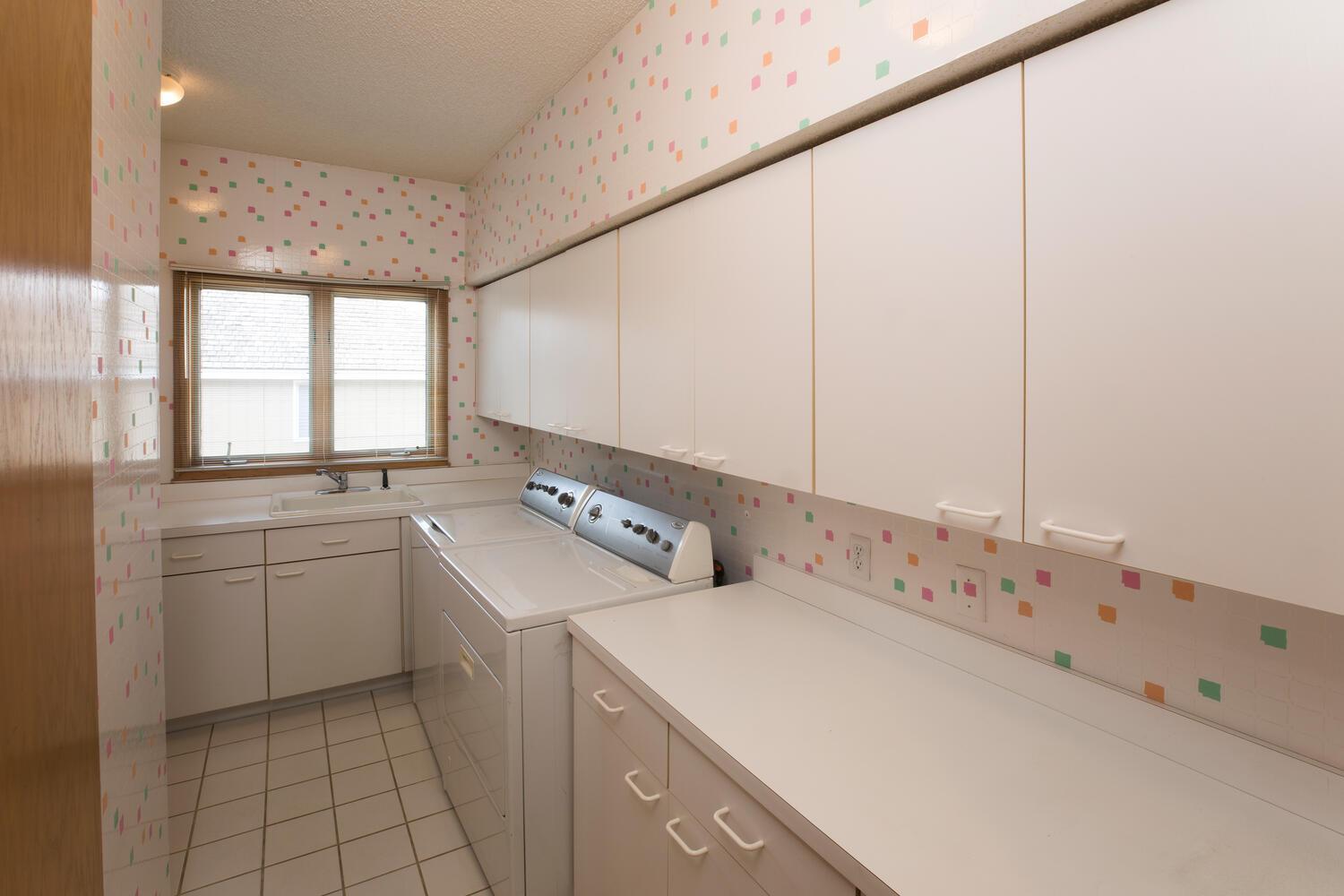 10842 Mt Curve Road Eden Prairie, MN 55347 - Photo 20 of 40 Gallery Image 20