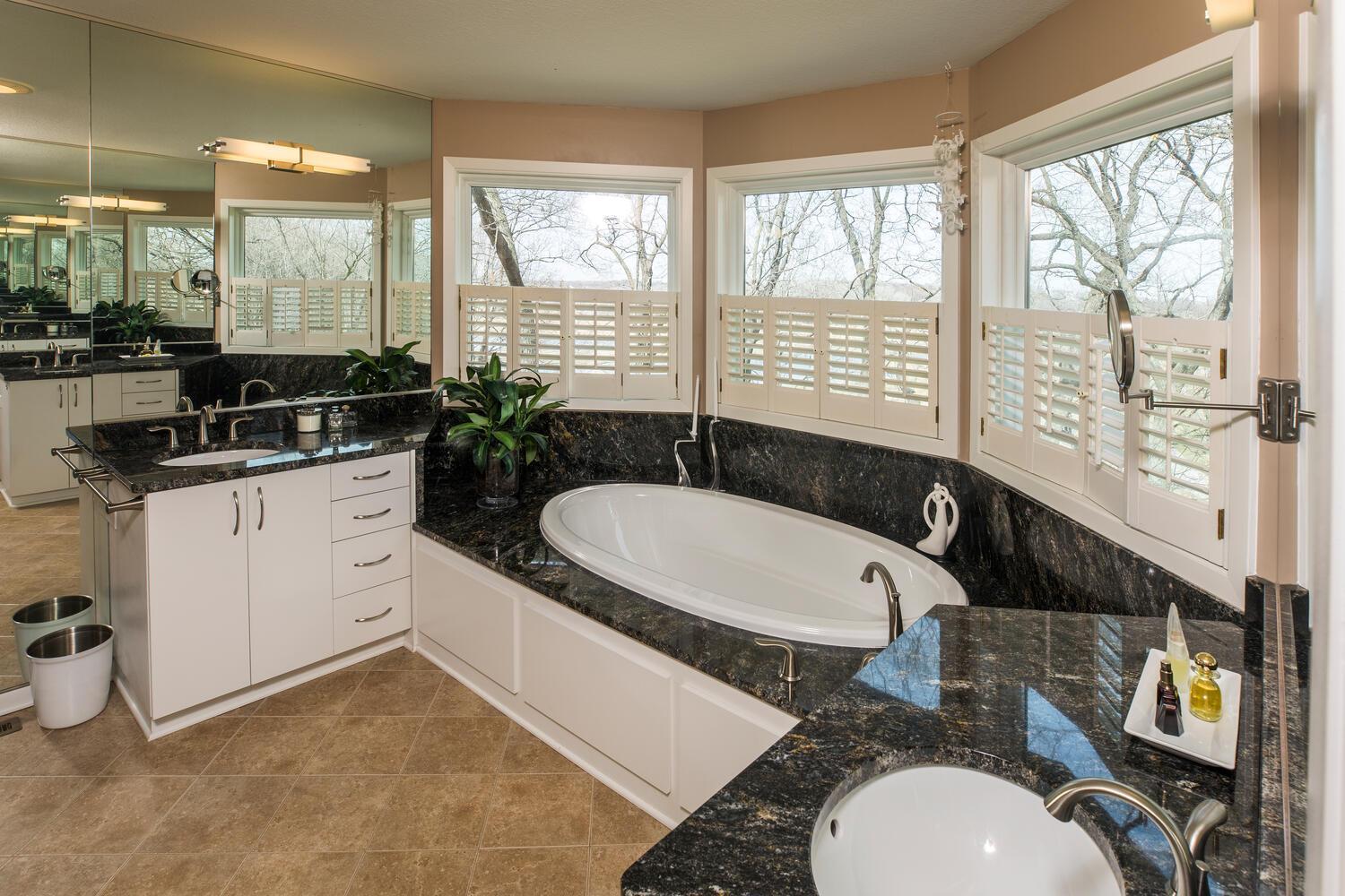 10842 Mt Curve Road Eden Prairie, MN 55347 - Photo 26 of 40 Gallery Image 26