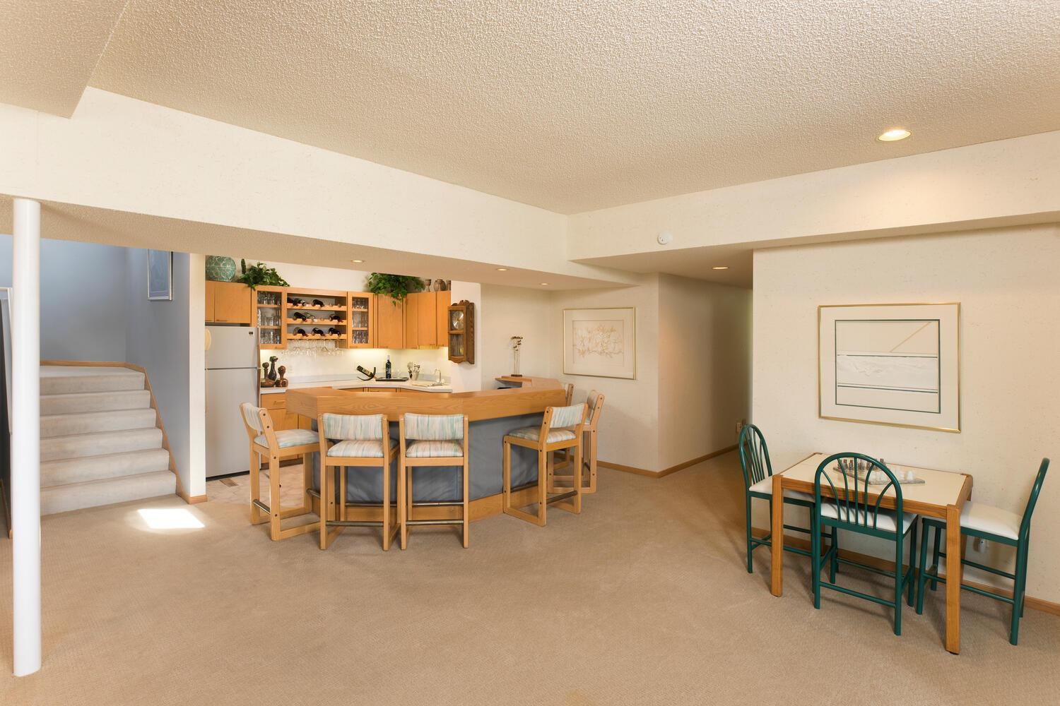 10842 Mt Curve Road Eden Prairie, MN 55347 - Photo 33 of 40 Gallery Image 33