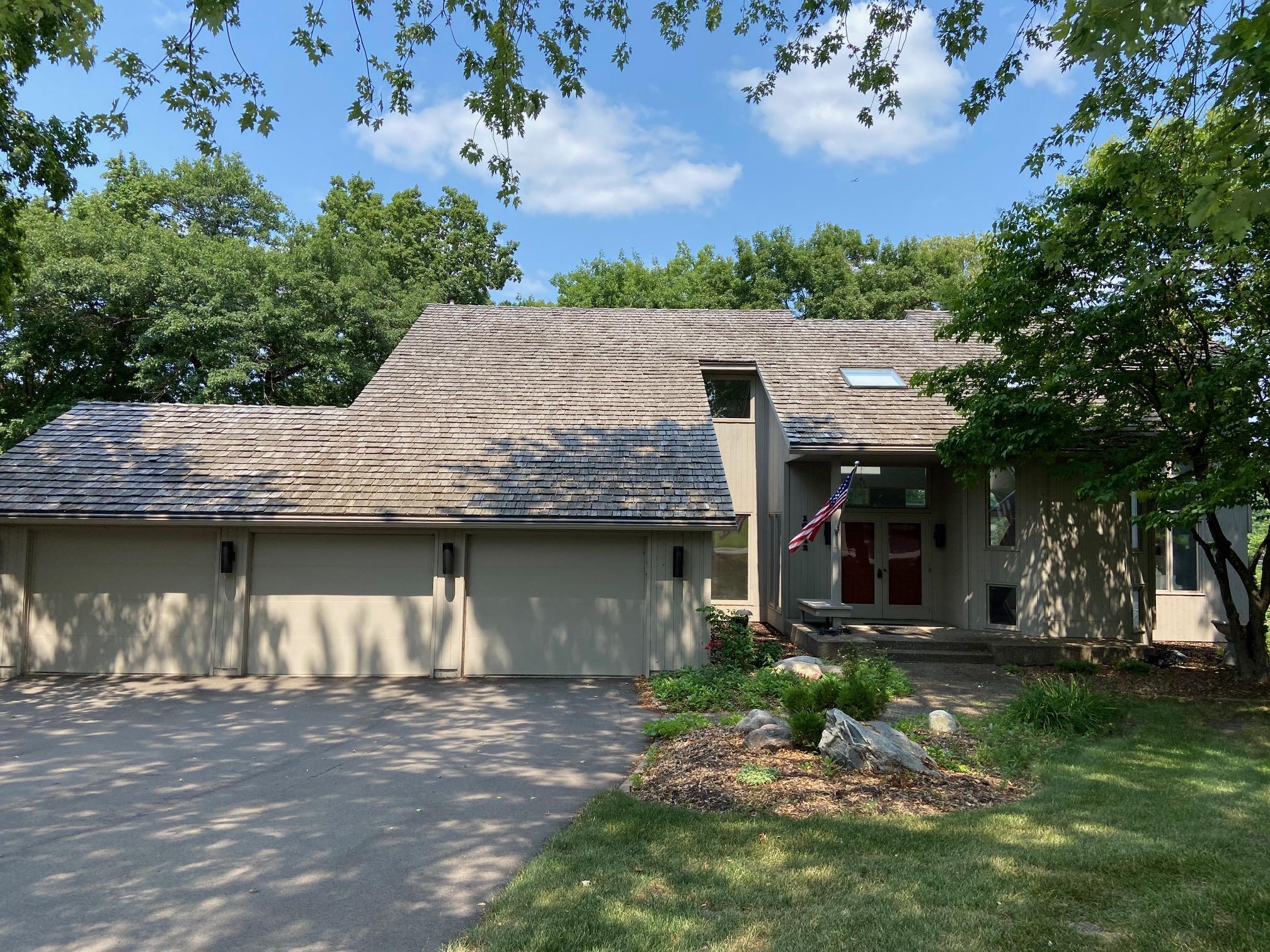 10842 Mt Curve Road Eden Prairie, MN 55347 - Photo 40 of 40 Gallery Image 40