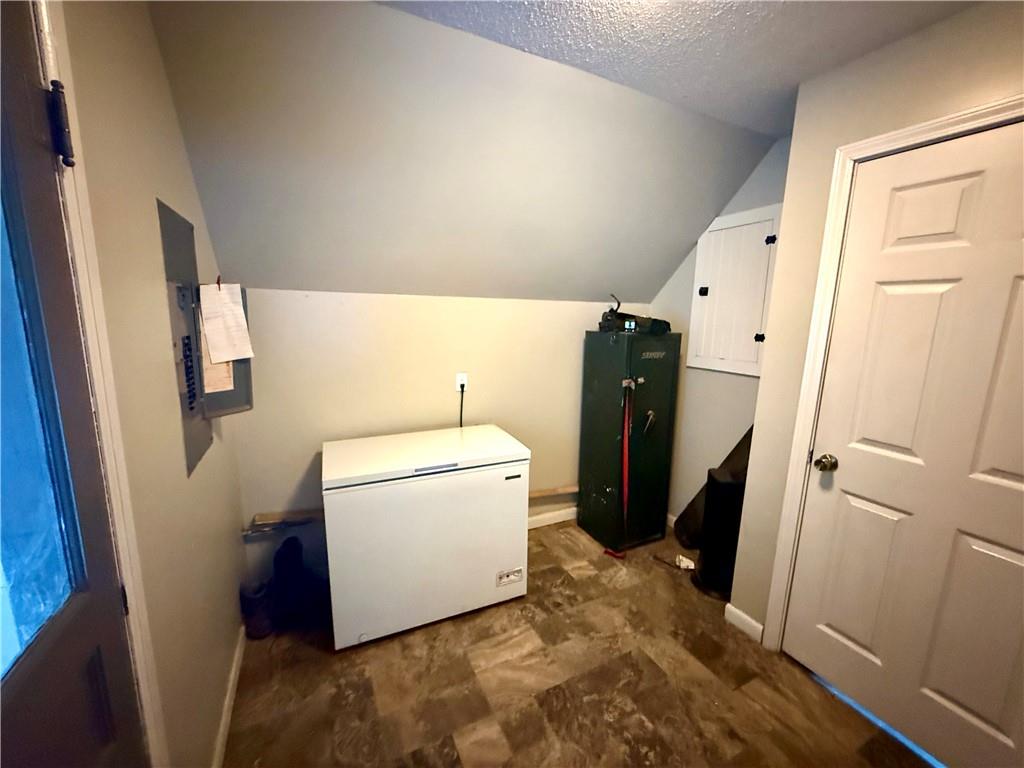 3127 Gene Field Road St. Joseph, MO 64506 - Photo 17 of 25
