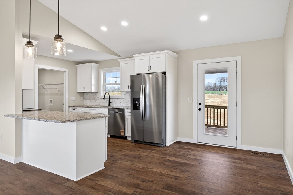 1054 Frank Anderson Road Sparta, TN 38583 - Photo 11 of 36