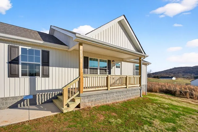 $309,000 | 1054 Frank Anderson Road, Sparta, TN 38583