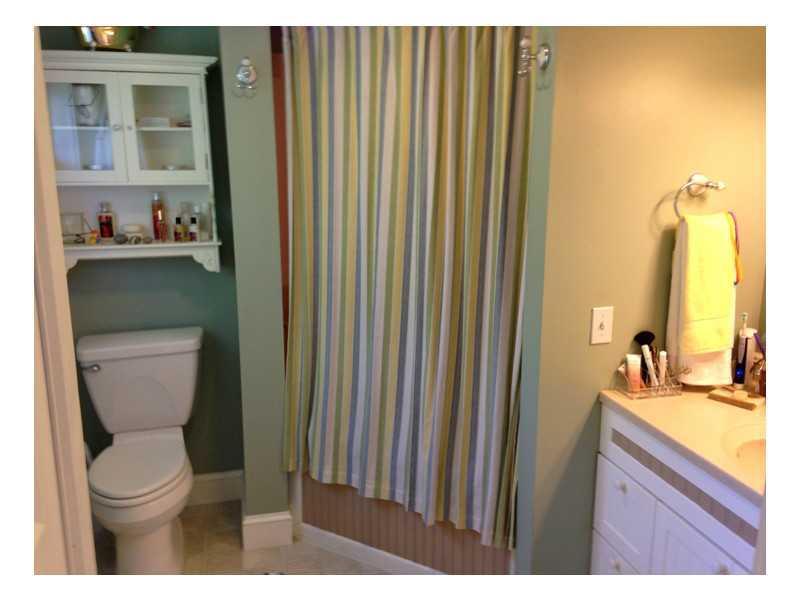 66 Spindle Road Ellsworth, ME 04605 - Photo 18 of 18 Bathroom.