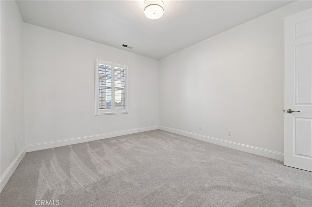 21 Canoe Irvine, CA 92618 - Photo 21 of 61 an empty room with windows