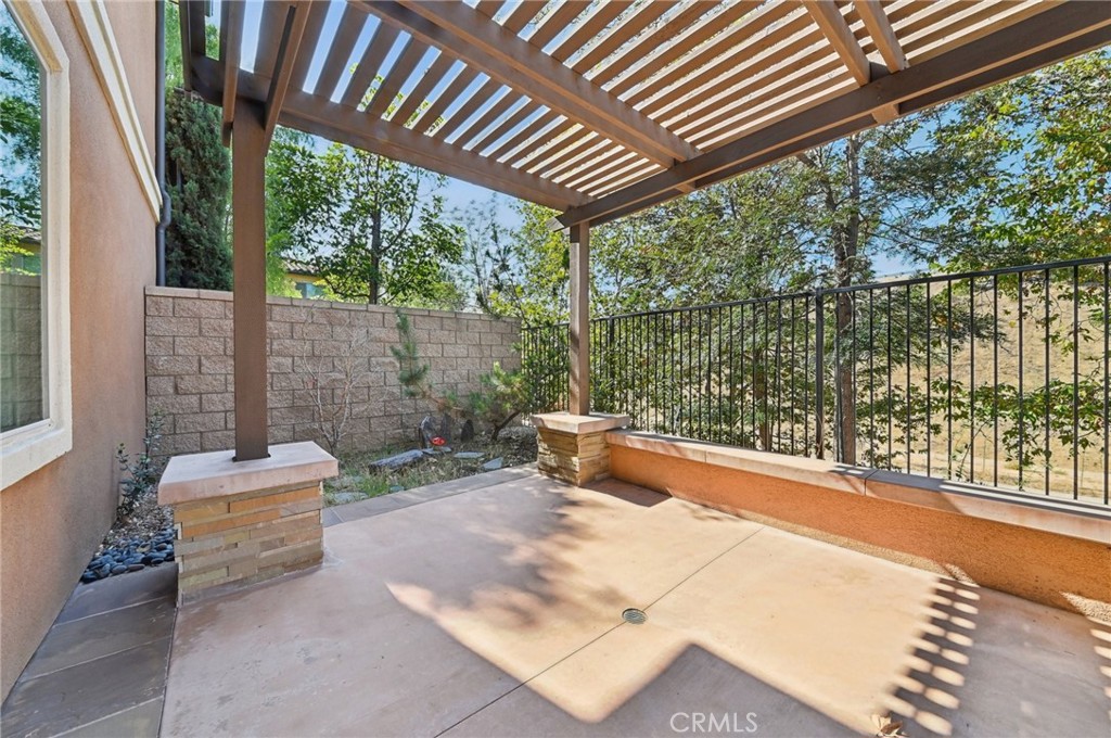 21 Canoe Irvine, CA 92618 - Photo 47 of 61 a outdoor view with a sitting space