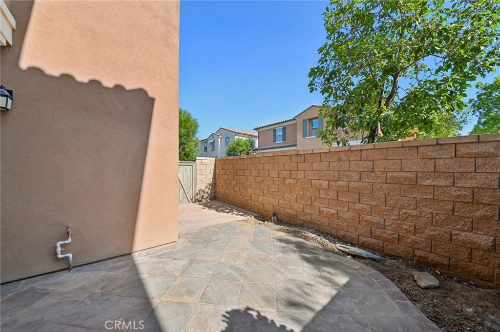 21 Canoe Irvine, CA 92618 - Photo 56 of 61 a view of back yard of the house