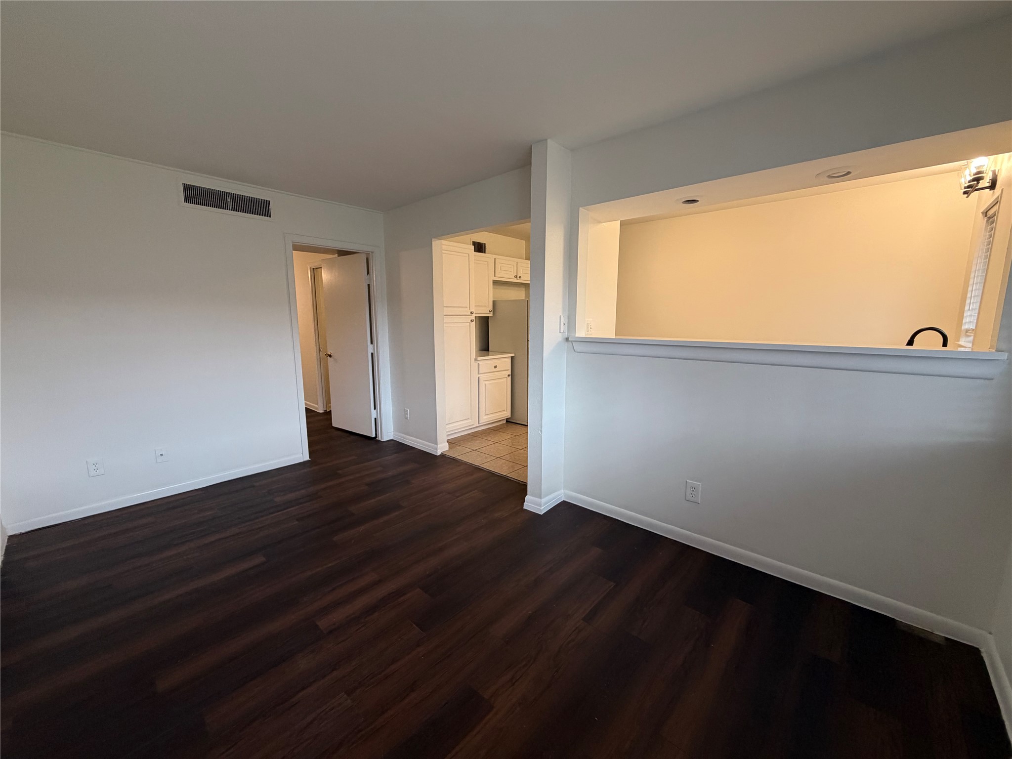 3304 Red River Street, Unit 206 Austin, TX 78705 - Photo 4 of 17