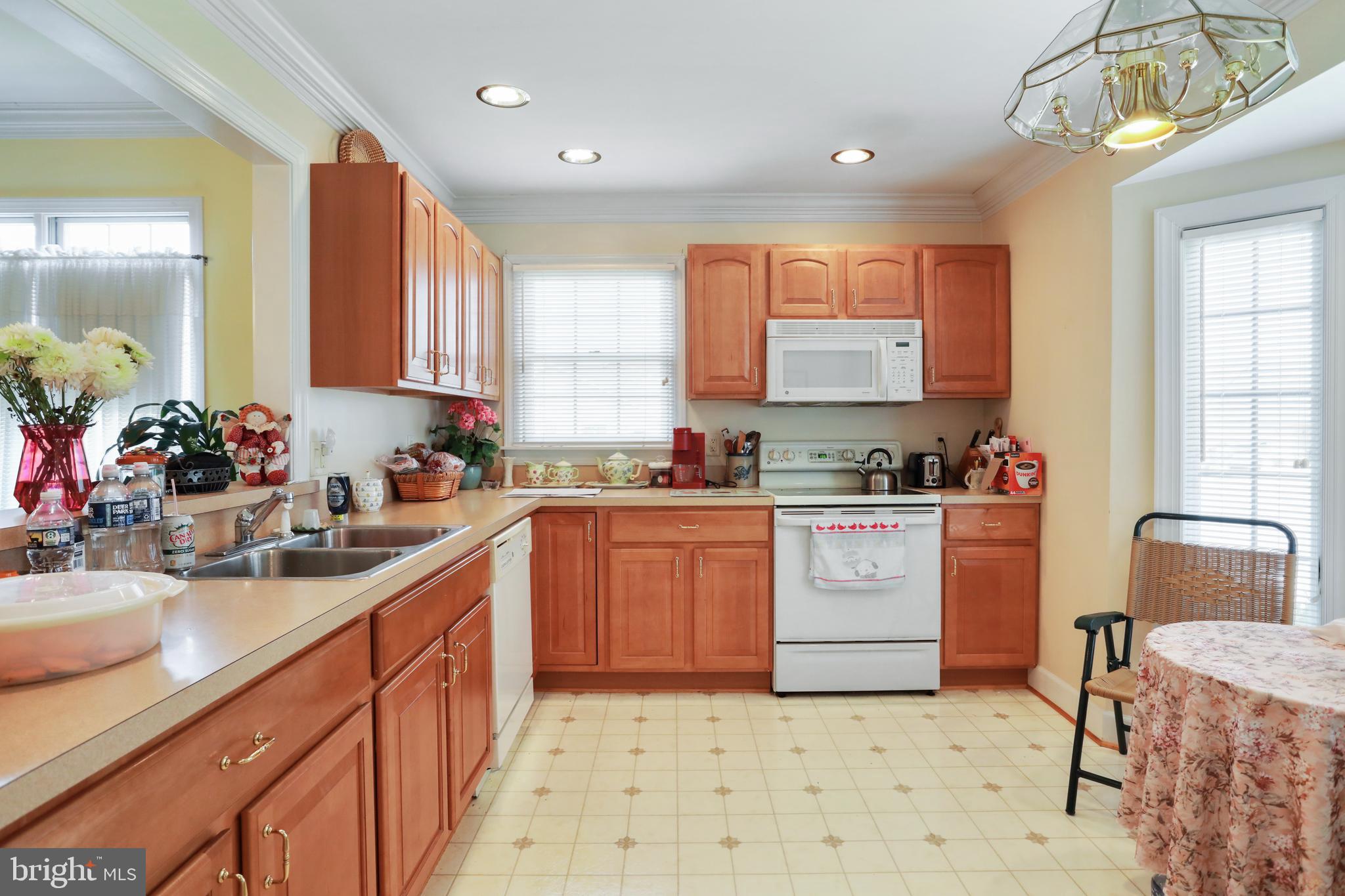175 Maynard Lane Strasburg, VA 22657 - Photo 8 of 25 Eat-In Kitchen