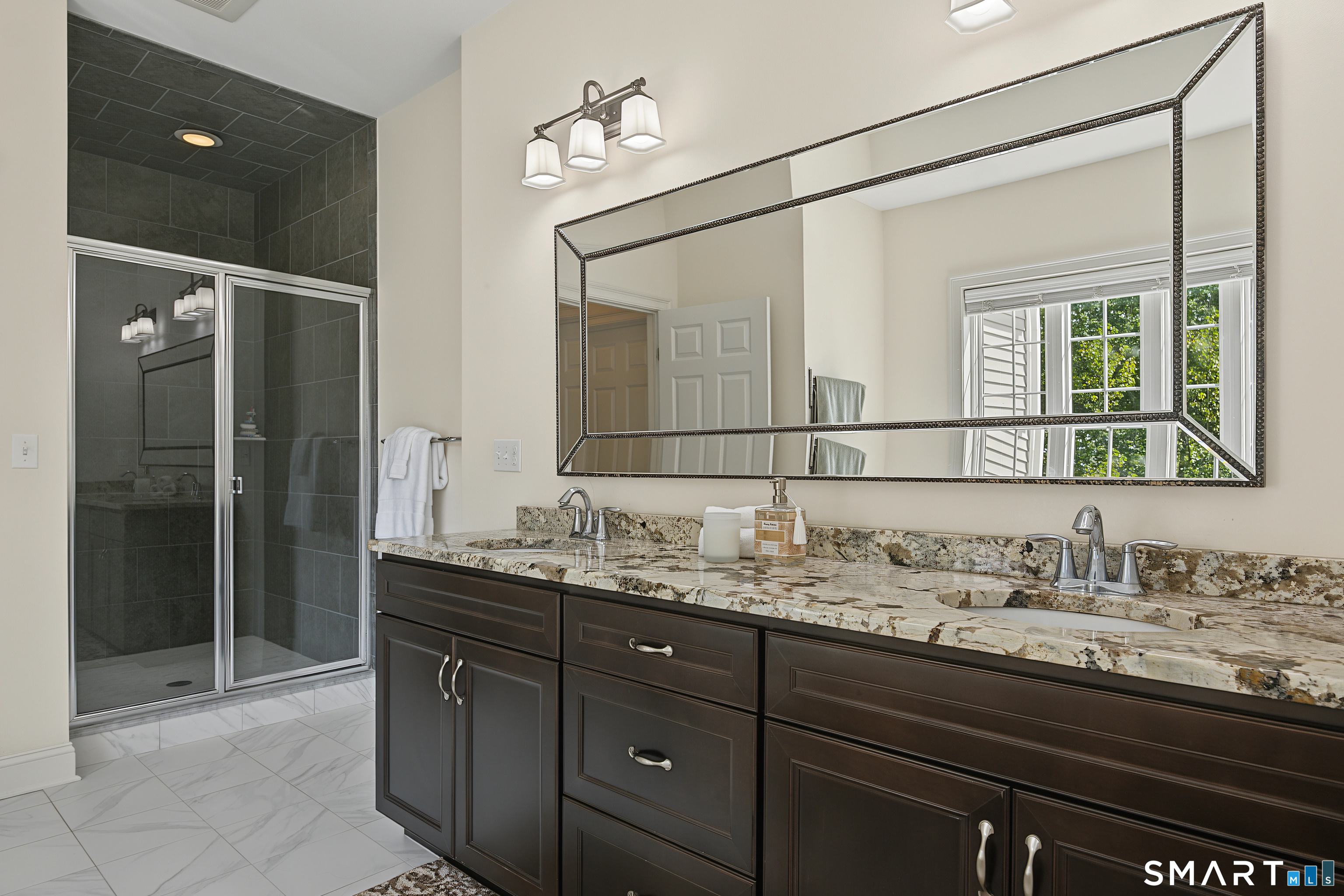 61 Lenox Road Avon, CT 06001 - Photo 21 of 37 Gallery Image 21
