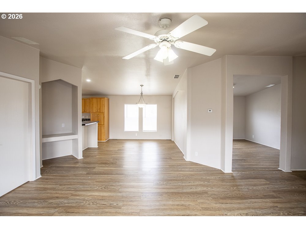 313 12th Street La Grande, OR 97850 - Photo 4 of 20