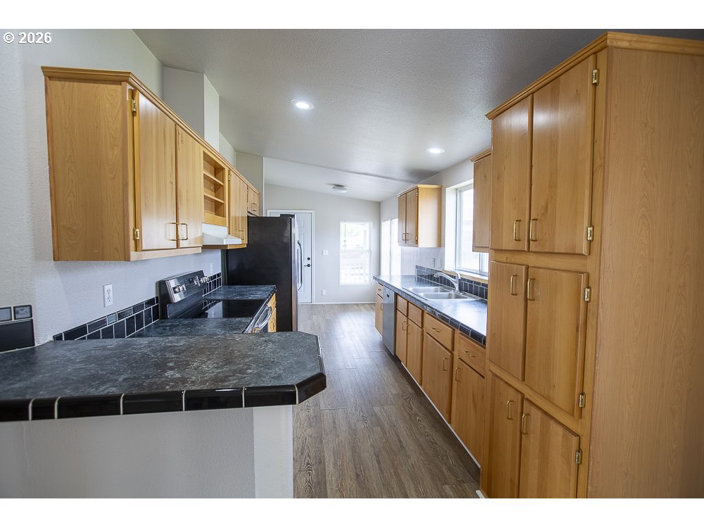 313 12th Street La Grande, OR 97850 - Photo 5 of 20