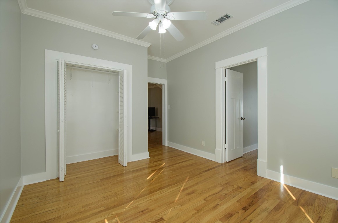 307 Walnut Drive East Austin, TX 78753 - Photo 17 of 34 a view of livingroom with an empty space