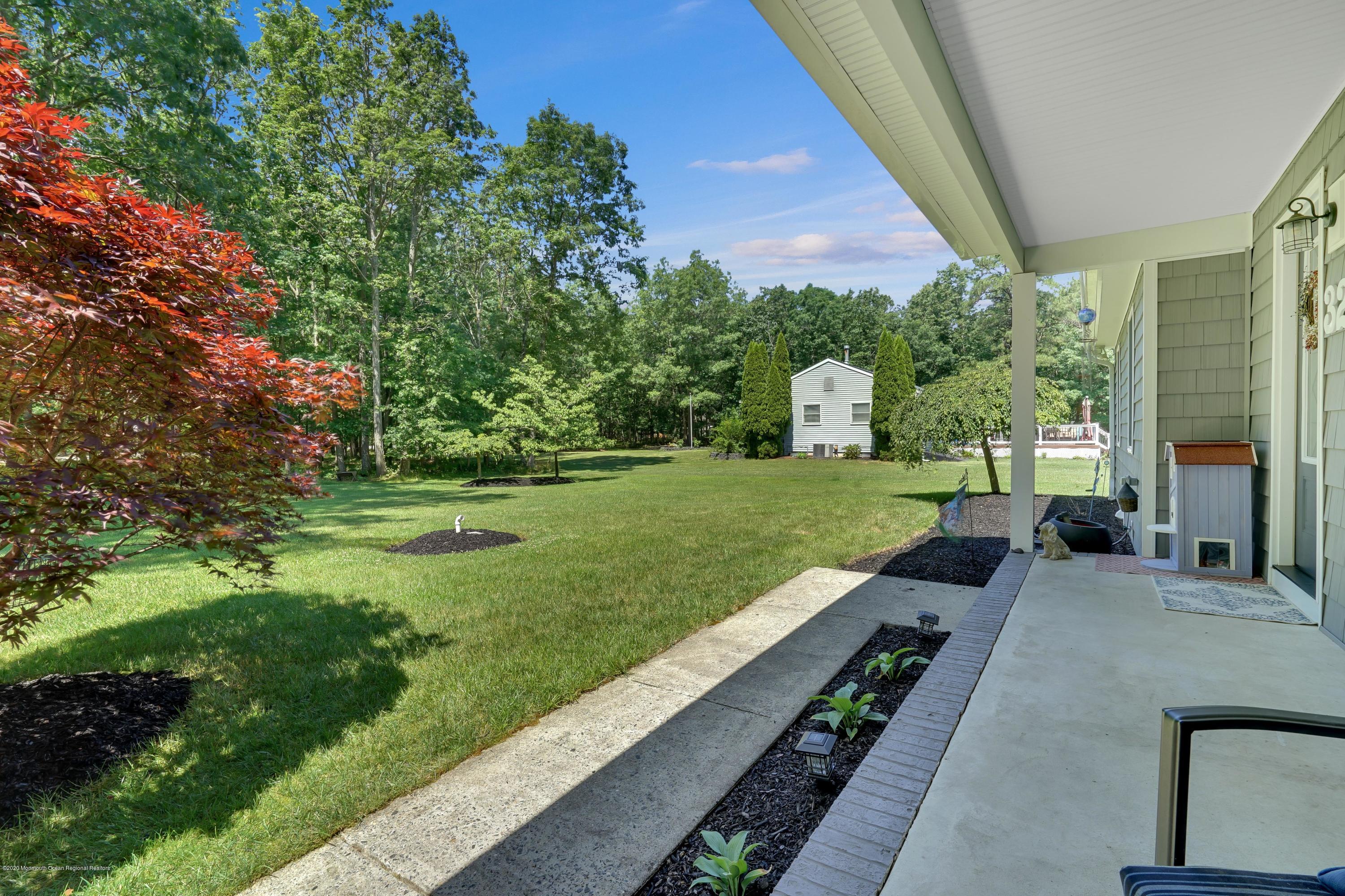 32 Bowman Road Jackson, NJ 08527 - Photo 8 of 67 054_dsc05138