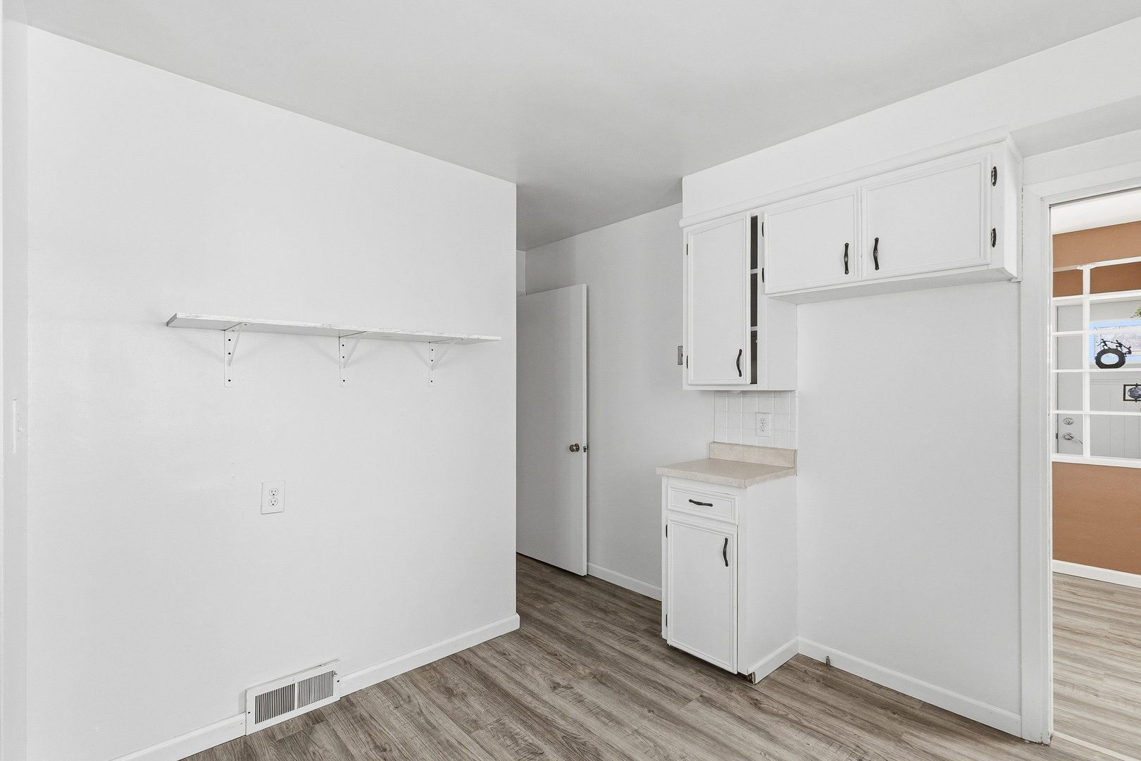 1659 33rd Street Moline, IL 61265 - Photo 11 of 31