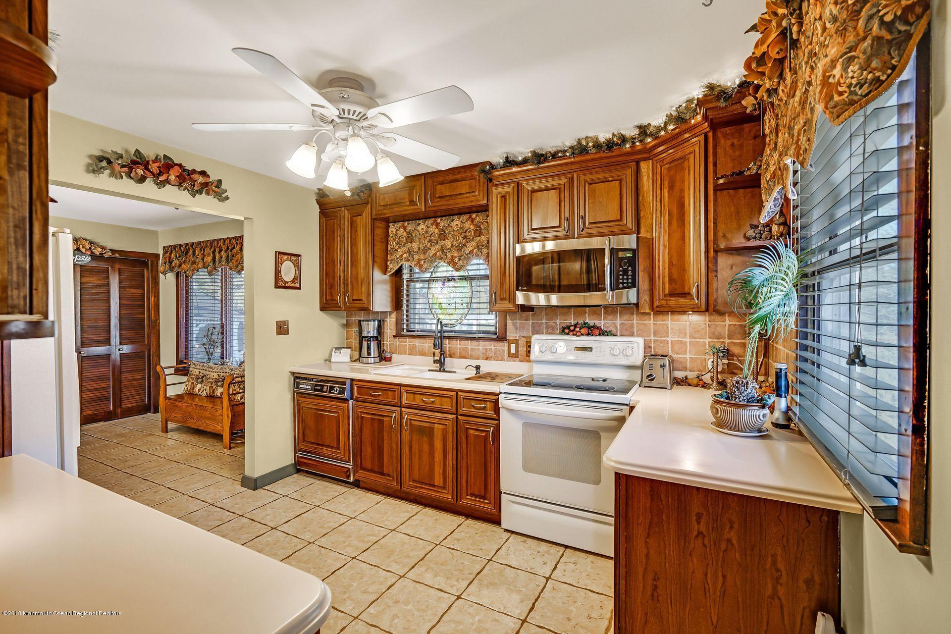 1900 Delaware Avenue Whiting, NJ 08759 - Photo 19 of 81 pic 18