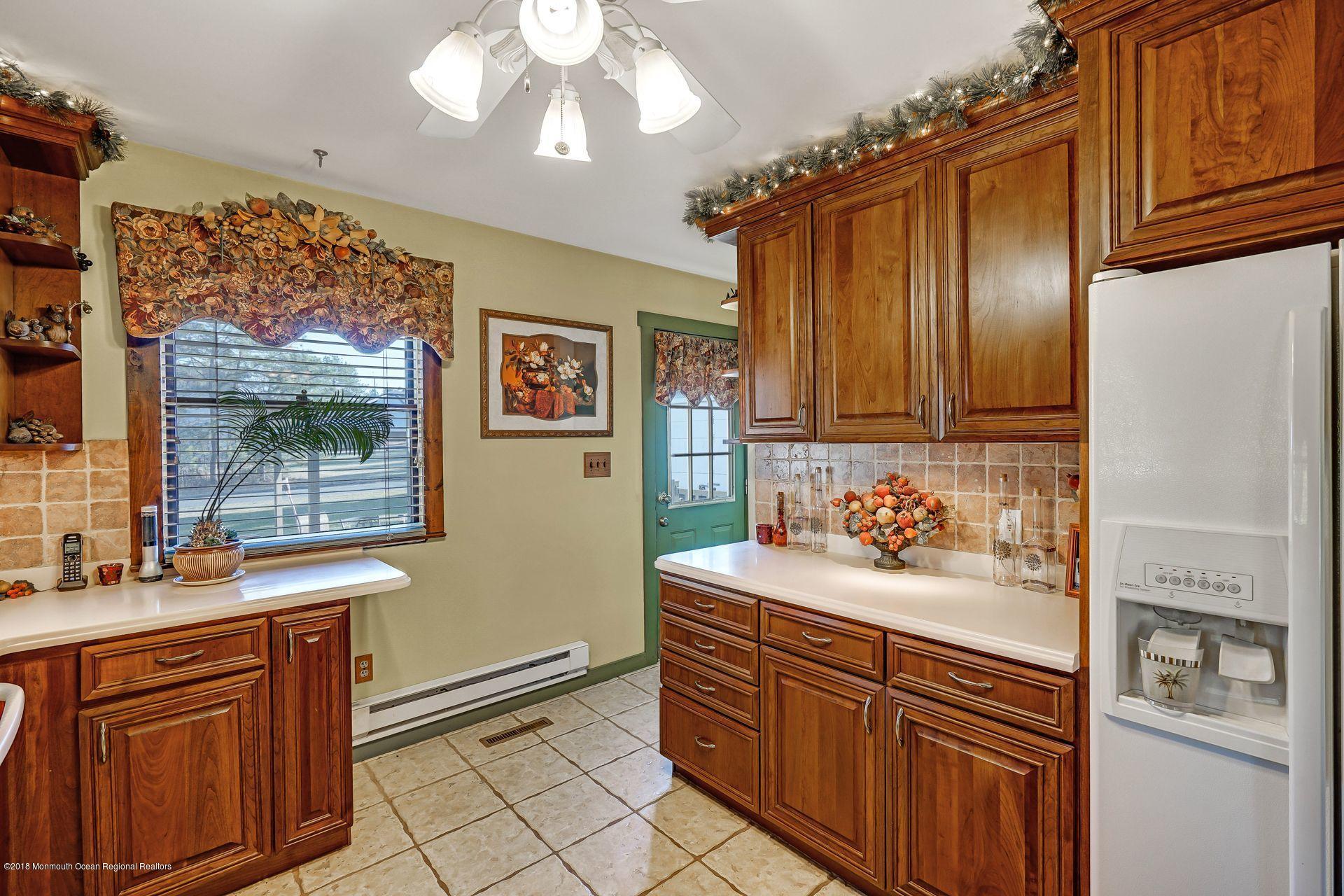 1900 Delaware Avenue Whiting, NJ 08759 - Photo 22 of 81 pic 21