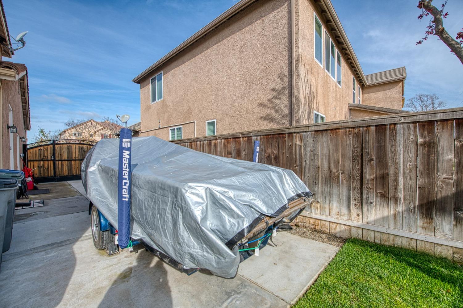 4626 North Arrow Ridge Way Clovis, CA 93619 - Photo 53 of 79