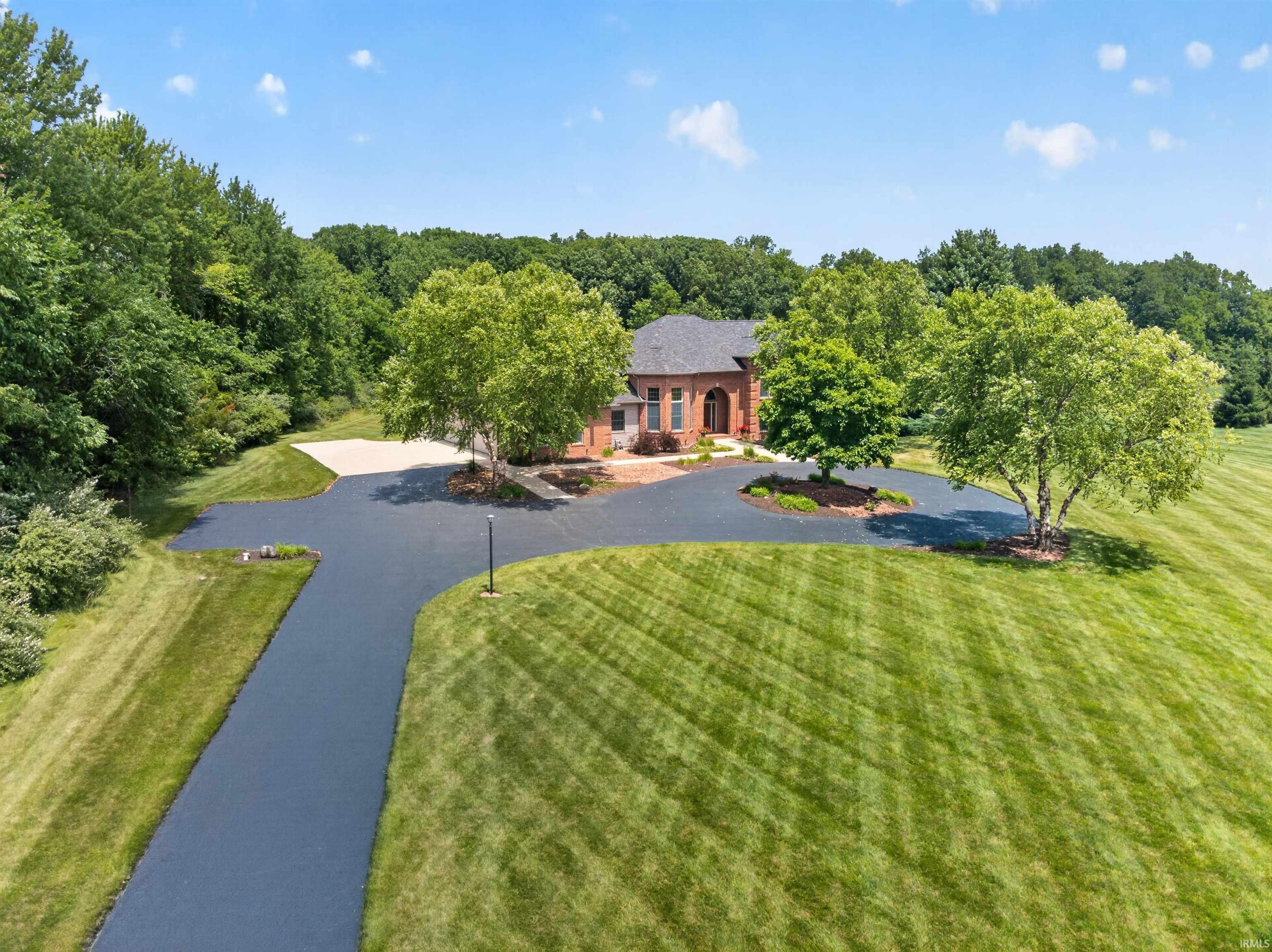 12223 Leo Road Fort Wayne, IN 46845 - Photo 4 of 50
