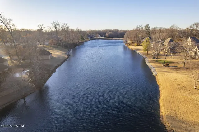 $434,900 | 140 Forest Lake Drive, Humboldt, TN 38343