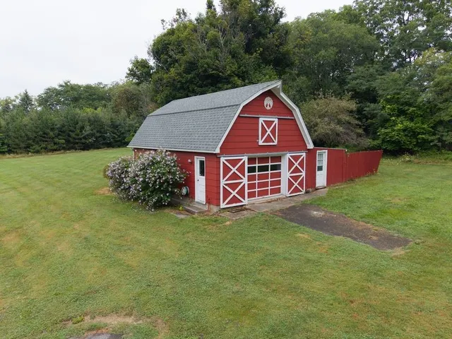 $399,900 | 111 Big Tree Street, Livonia, NY 14487