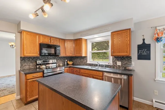 $399,900 | 111 Big Tree Street, Livonia, NY 14487