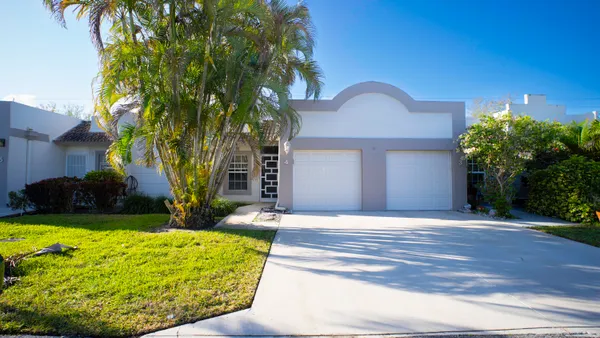 $2,500 | 9110 Fairbanks Lane, Unit 4, Boca Raton, FL 33496