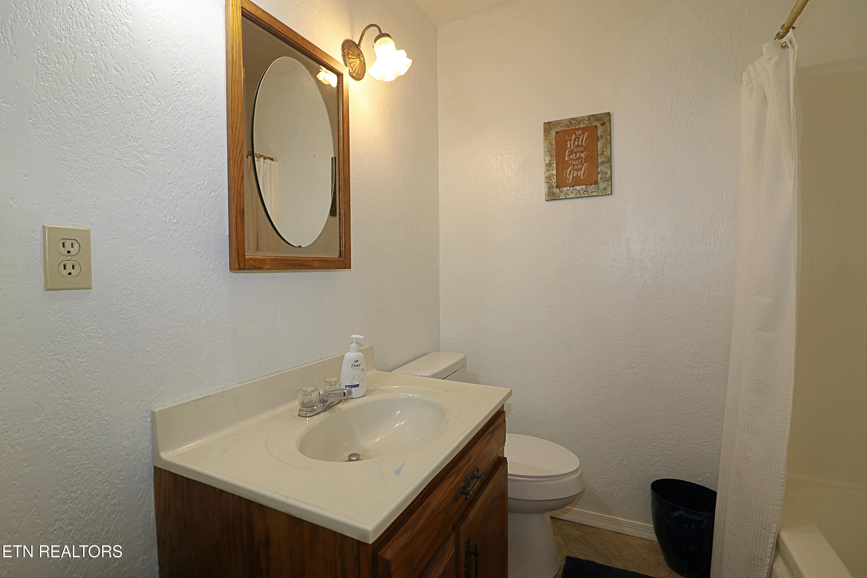 1058 Mountain View Road Robbins, TN 37852 - Photo 18 of 55 094A2469