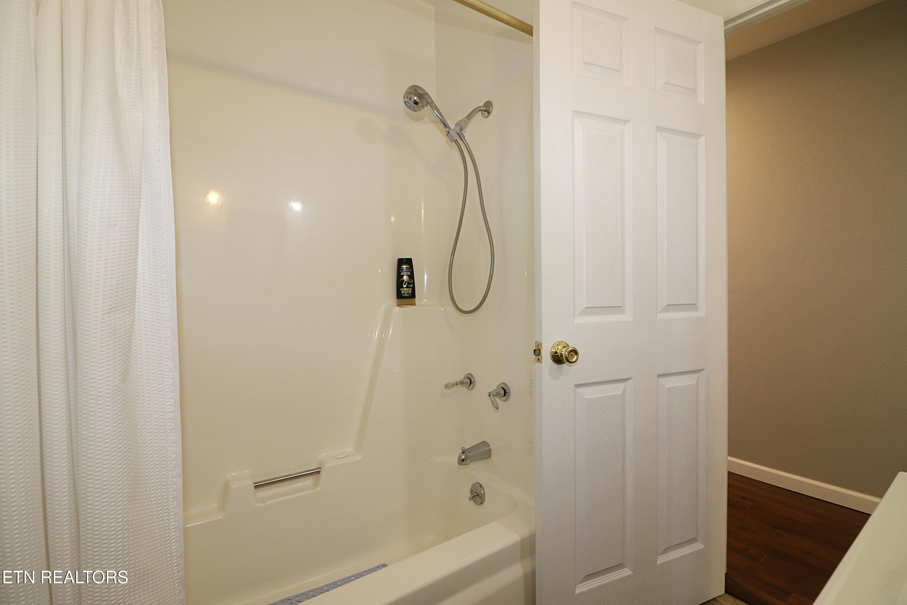 1058 Mountain View Road Robbins, TN 37852 - Photo 19 of 55 094A2470