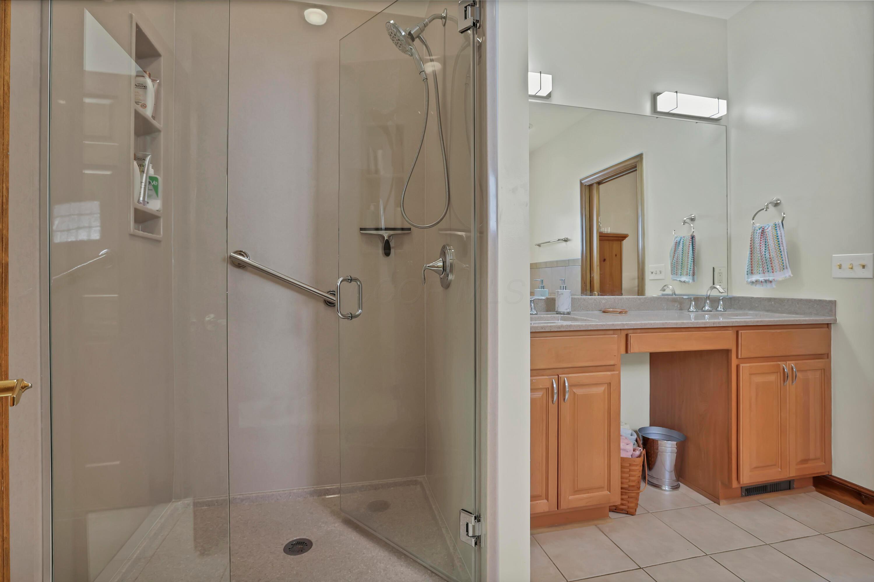 665 Cherrington Road Westerville, OH 43081 - Photo 25 of 60 37-print-G02A4746